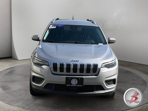 Used 2020 Jeep Cherokee Latitude w/ Cold Weather Group AWD/4WD image 2