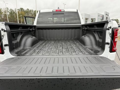 New 2026 RAM 1500 Big Horn AWD/4WD image 32