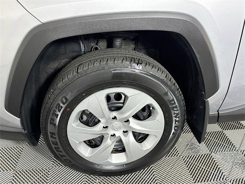 Certified 2022 Toyota RAV4 LE image 11