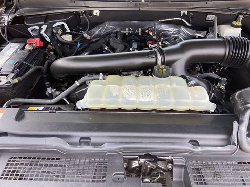 Used 2022 Ford Expedition XLT RWD image 27