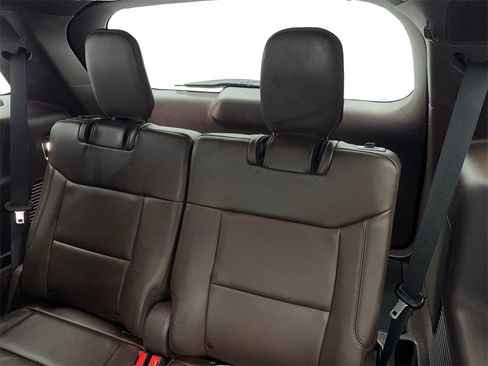 Used 2021 Ford Explorer King Ranch w/ Premium Technology Package image 39