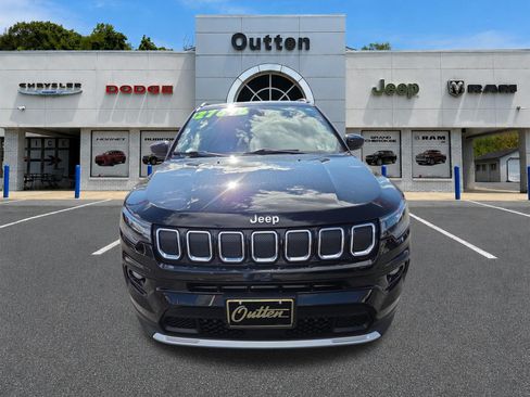 Certified 2022 Jeep Compass Limited AWD/4WD image 9
