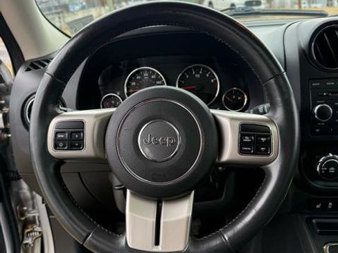 Used 2011 Jeep Patriot Latitude w/ Sun/Sound Group image 15