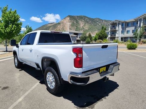 Used 2021 Chevrolet Silverado 2500 LT w/ Z71 Off-Road Package AWD/4WD image 5