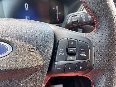Used 2025 Ford Escape ST-Line Select AWD/4WD image 19