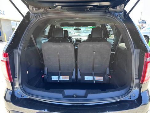 Used 2014 Ford Explorer XLT w/ Equipment Group 202A AWD/4WD image 7