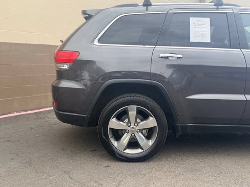 Used 2015 Jeep Grand Cherokee Limited w/ Trailer Tow Group IV AWD/4WD image 4