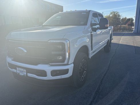 New 2026 Ford F250 Platinum image 2