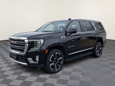 Used 2022 GMC Yukon SLT w/ SLT Luxury Package image 3