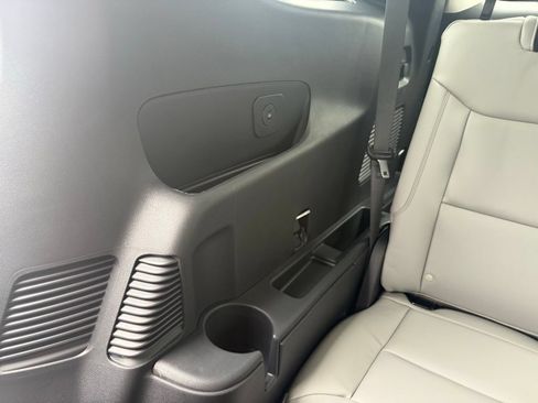 New 2025 Ford Explorer Active w/ Active Comfort Package RWD image 41