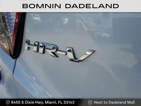 Used 2022 Honda HR-V LX image 8