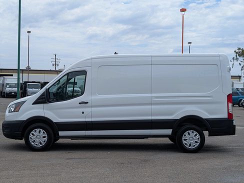 Used 2023 Ford E-Transit Medium Roof RWD image 5