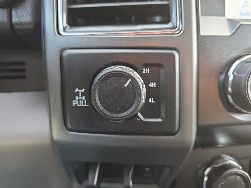 Used 2020 Ford F250 XLT w/ XLT Value Package AWD/4WD image 28