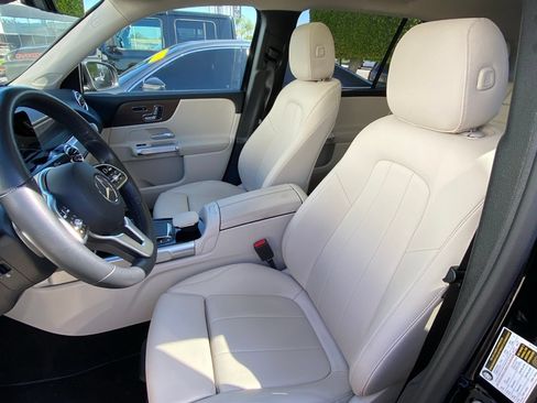 Used 2023 Mercedes-Benz GLB 250 image 7