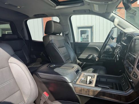 Used 2015 GMC Sierra 3500 Denali w/ Duramax Plus Package image 15