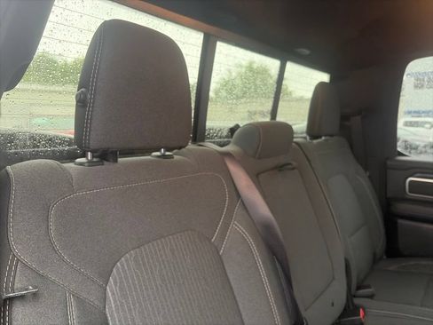 Used 2021 RAM 1500 Big Horn AWD/4WD image 32