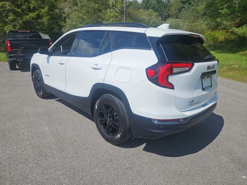 Used 2023 GMC Terrain AT4 AWD/4WD image 3