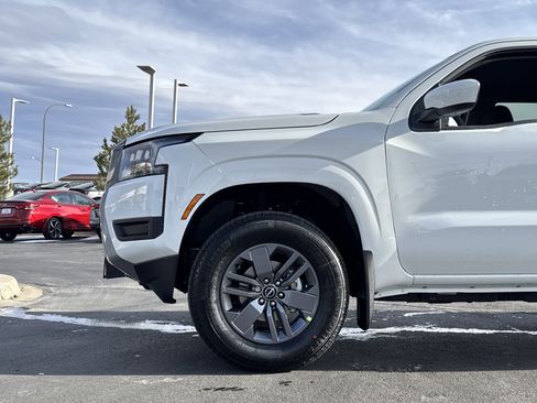 New 2026 Nissan Frontier SV w/ SV Convenience Package image 8