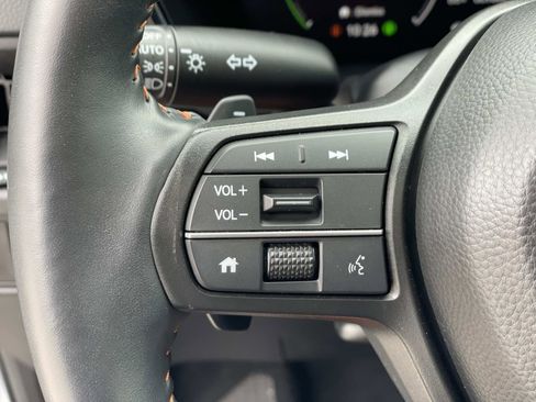 Certified 2025 Honda CR-V Sport-L image 5