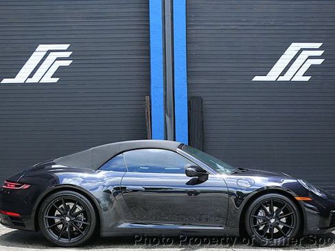 Used 2021 Porsche 911 Carrera image 7