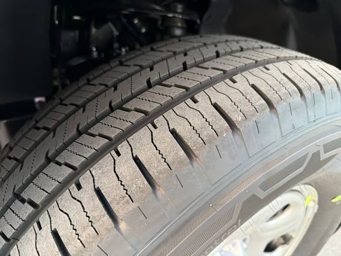 New 2026 Nissan Frontier S w/ S Utility Package image 11