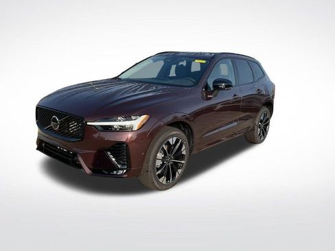 New 2026 Volvo XC60 B5 Plus w/ Protection Package Premier AWD/4WD image 4