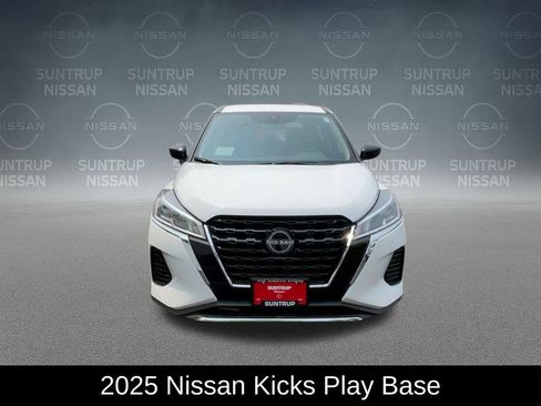 New 2025 Nissan Kicks Play S FWD image 3