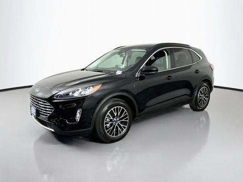 Used 2022 Ford Escape Titanium w/ Titanium Premium Package FWD image 3