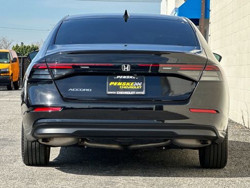 Used 2025 Honda Accord LX image 5