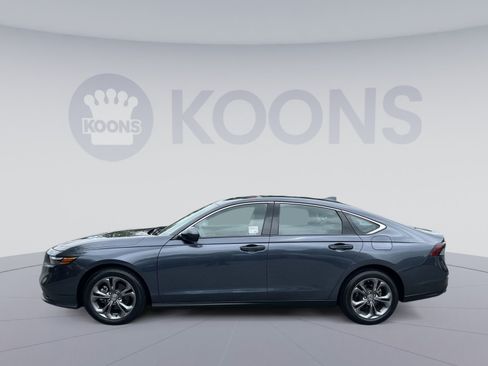 Used 2023 Honda Accord EX image 2