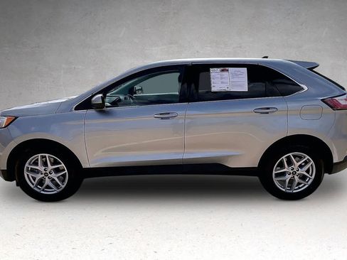 Used 2024 Ford Edge SEL image 3