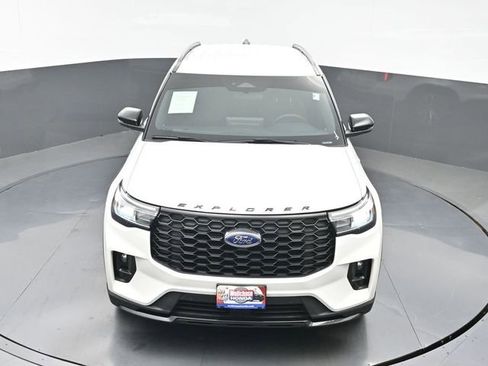 Used 2025 Ford Explorer ST-Line RWD image 28