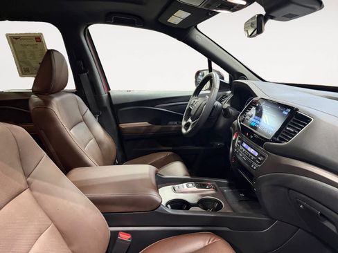 Used 2025 Honda Ridgeline RTL image 16