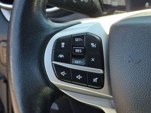 Certified 2023 Ford Explorer XLT w/ Equipment Group 202A AWD/4WD image 24