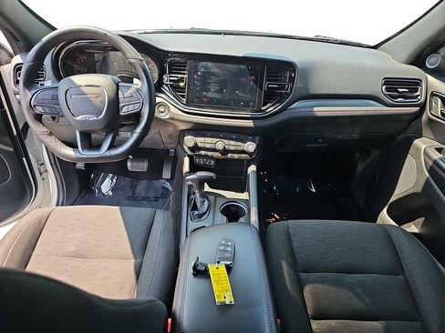 Used 2025 Dodge Durango GT RWD image 13