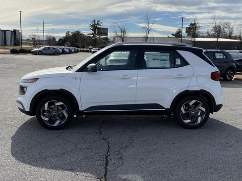 New 2026 Hyundai Venue SEL image 4