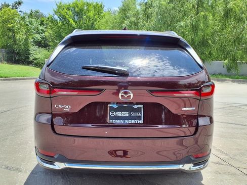 Used 2024 MAZDA CX-90 Plug-In Hybrid w/ Premium Plus AWD/4WD image 4
