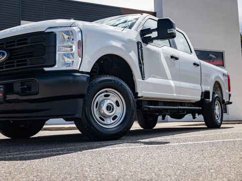 Used 2025 Ford F250 XL w/ FX4 Off-Road Package AWD/4WD image 22