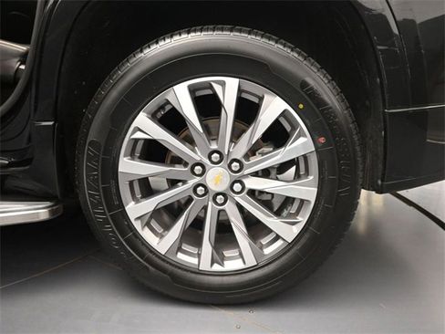 Used 2022 Chevrolet Traverse Premier image 14