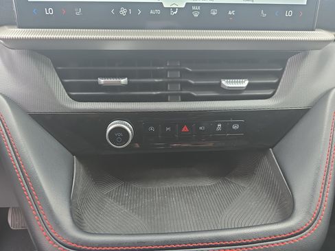 Used 2025 Ford Explorer ST-Line AWD/4WD image 18