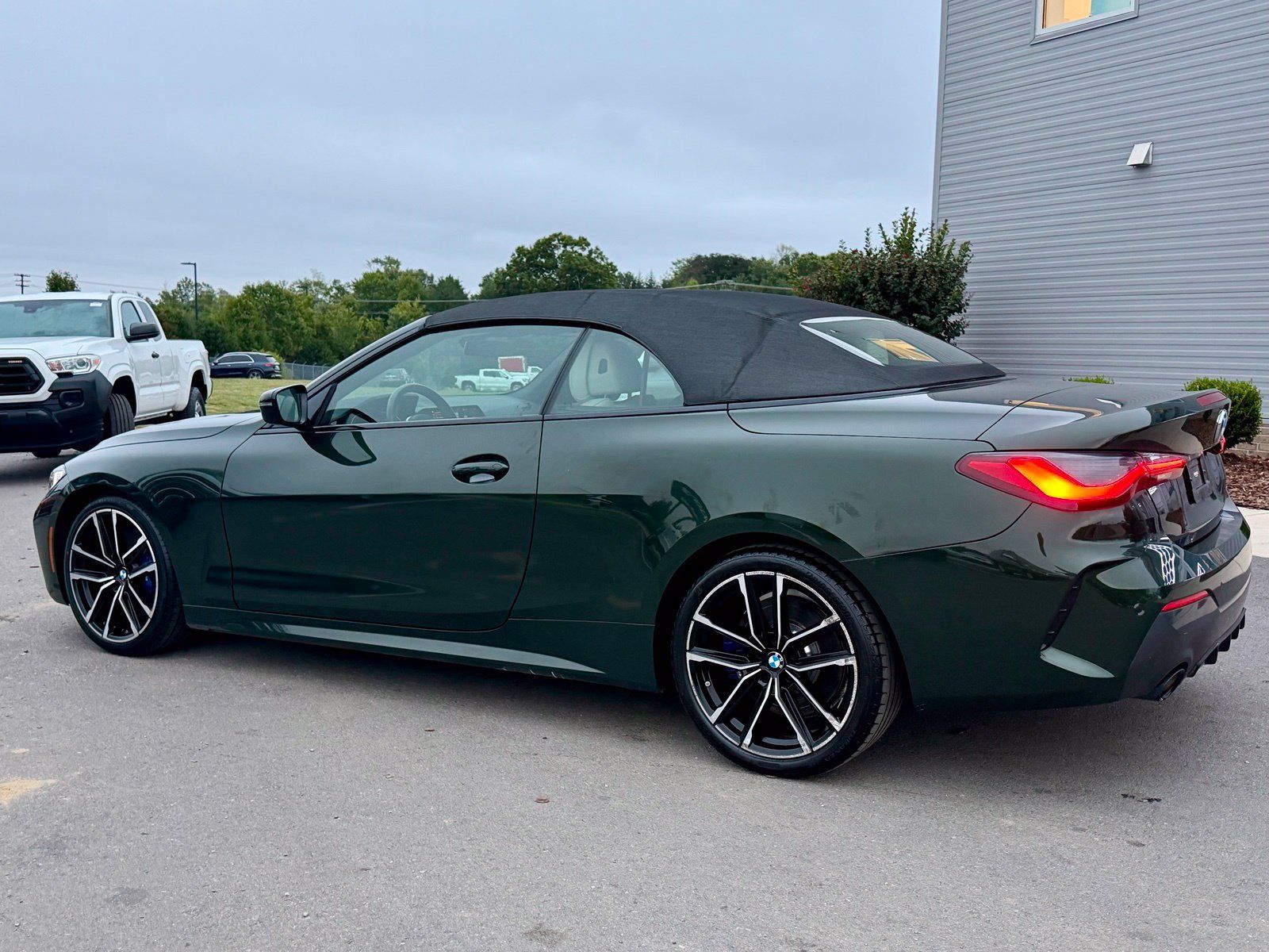 Used 2022 BMW 430i Convertible w/ M Sport Package RWD image 50