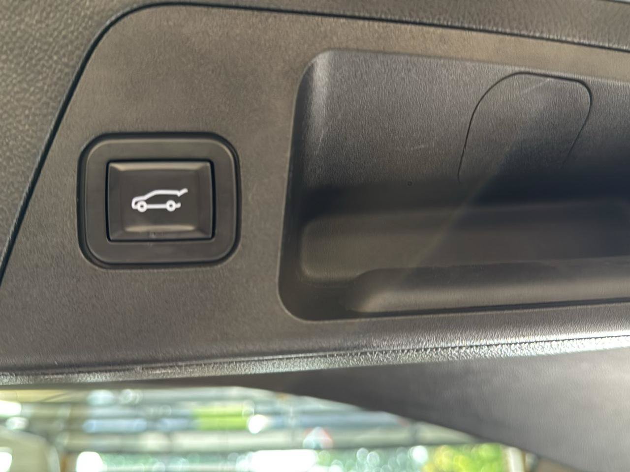 Used 2019 Buick Envision Premium w/ Driver Confidence Package AWD/4WD image 28