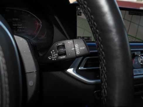 Used 2022 BMW X7 xDrive40i w/ M Sport Package image 37