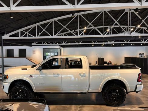 Used 2022 RAM 3500 Limited AWD/4WD image 2