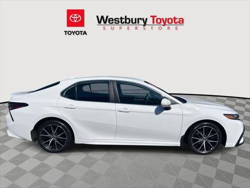 Certified 2023 Toyota Camry SE AWD/4WD image 6