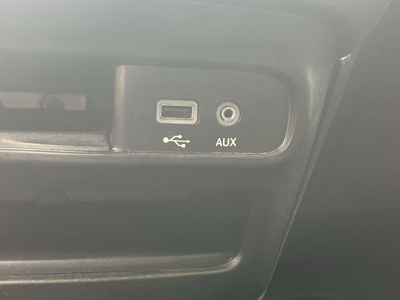 Used 2018 Chrysler Pacifica Touring Plus w/ S Appearance Package FWD image 24