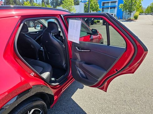 Certified 2024 Kia Niro Wind FWD image 25