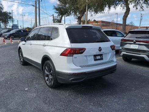 Used 2023 Volkswagen Tiguan SE image 4