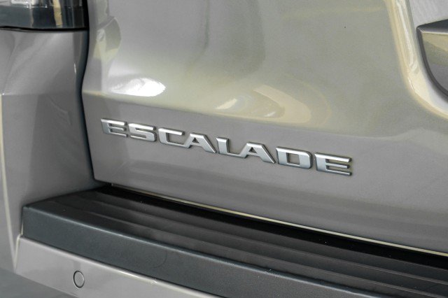 Used 2018 Cadillac Escalade ESV Luxury RWD image 62