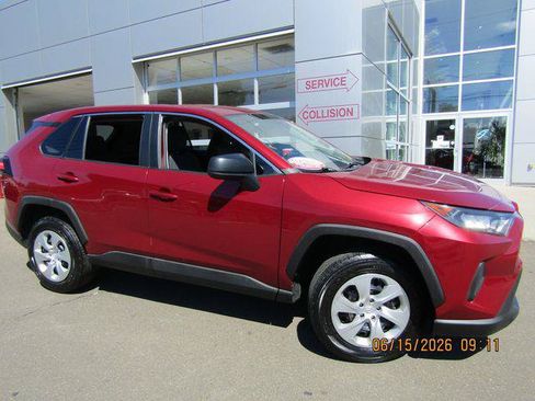 Certified 2022 Toyota RAV4 LE AWD/4WD image 1